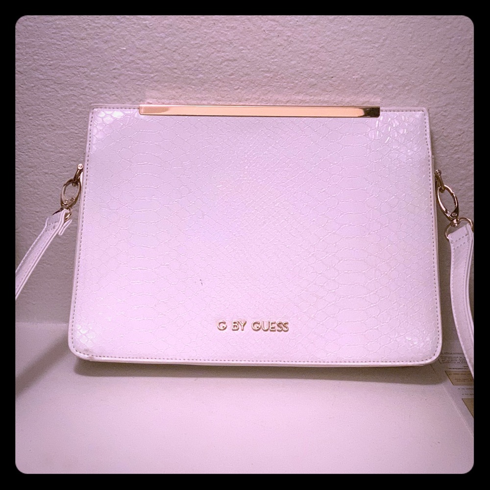 Guess purse